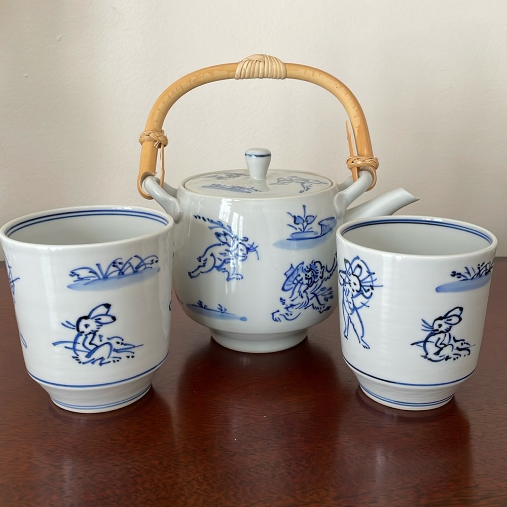 CHINESE TEA SET - BLUE BUNNIES